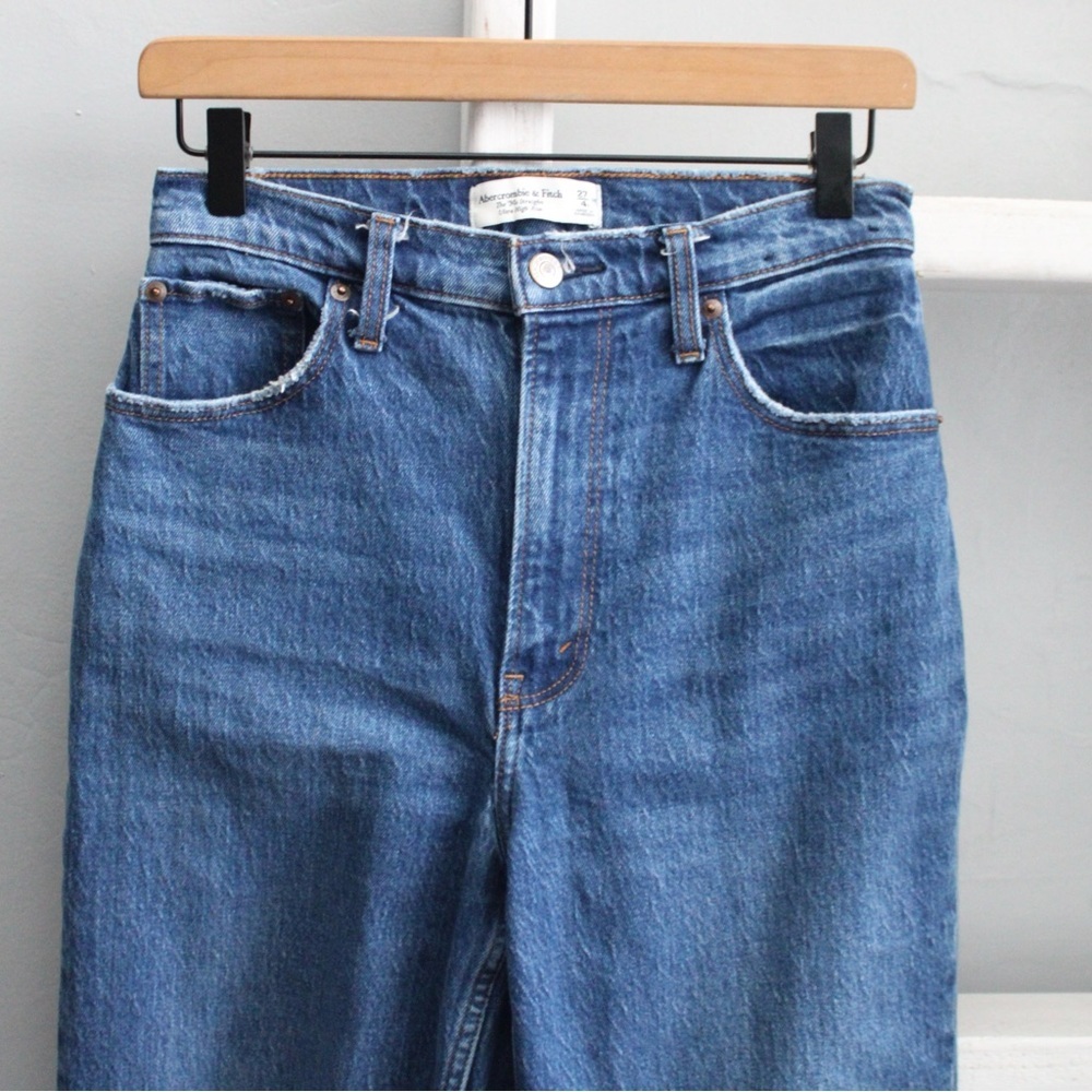 Abercrombie & Fitch Medium Raw HemThe 90s Straight Ultra High Jeans sz 27 / 4 R - Picture 5 of 9